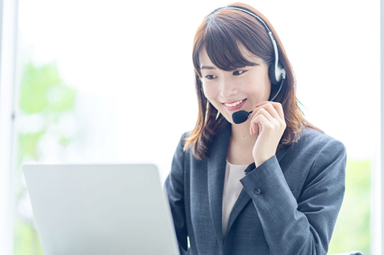 女性のオペレーターの画像